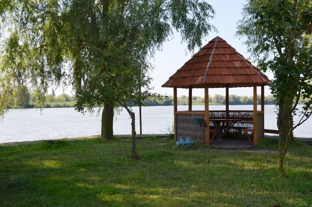 Pelican City Вилково Экстерьер фото
